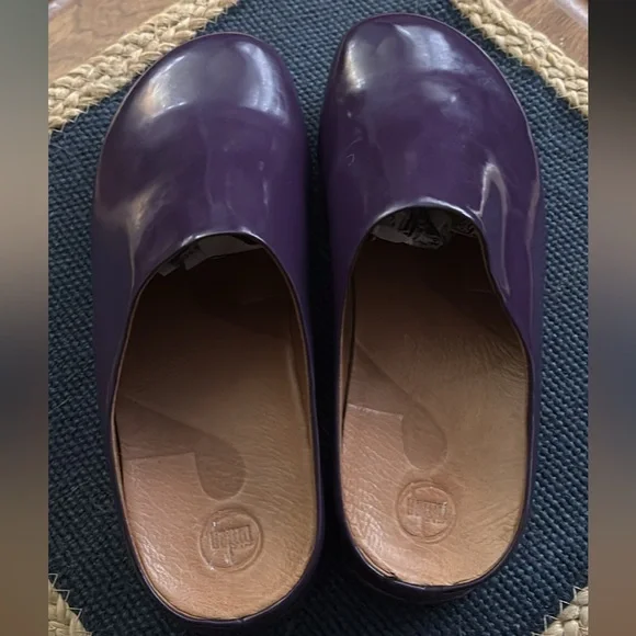 FITFLOP Purple Patent Leather Slip-On Clogs-Size 9 - Picture 2 of 5